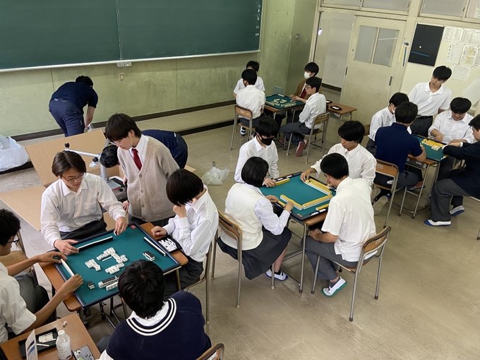 神奈川県立岸根高校で麻雀同好会が立ち上げ！一気に生徒が集まり全自動卓が導入！