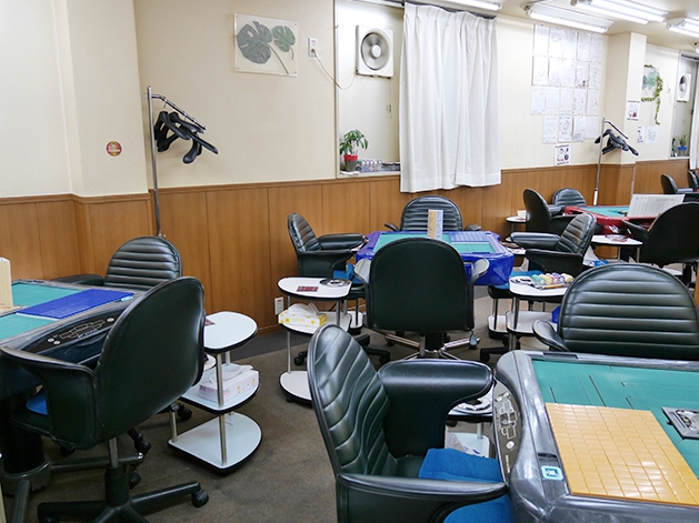 雀荘 麻雀倶楽部まぁいいじゃんの店舗写真
