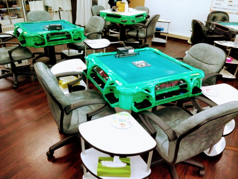 雀荘 マーチャオ Τ（タウ） 川崎店　三人打の写真