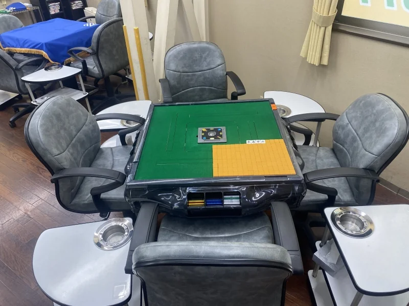 雀荘 麻雀 輝の写真