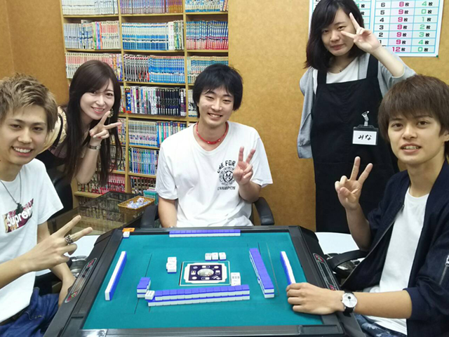 雀荘 まーじゃん シルクの写真