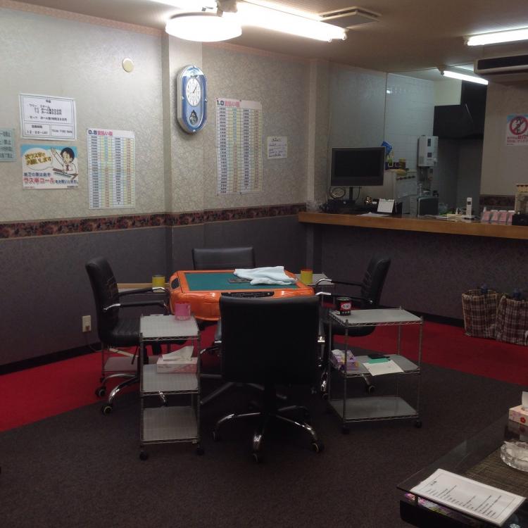 雀荘 雀々の写真